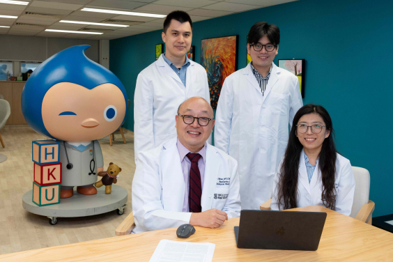 Dr Brian Chung Hon-yin (front left) stated that the long-term epigenetic markers resulting from childhood maltreatment (CM) are near genes associated with neurodegenerative diseases, and may be difficult to reverse. Therefore, preventing CM remains the most fundamental strategy for protecting children.
 